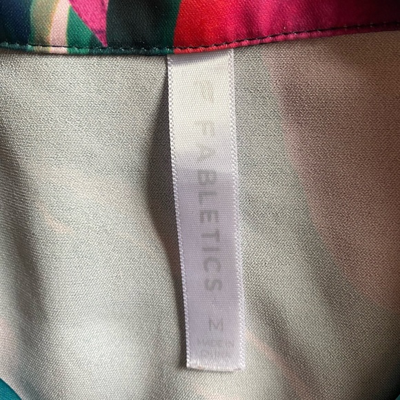 Fabletics Two Piece Set - Picture 2 of 13